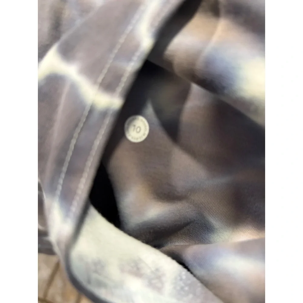 Woman's Lululemon Size 10 All Yours Hoodie Tie Dye Marmoleado Grey GUC